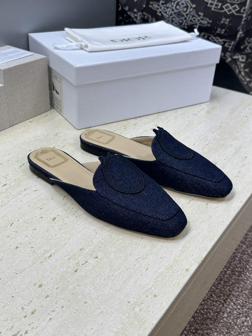 Dior Médaillon Mule KDF2542