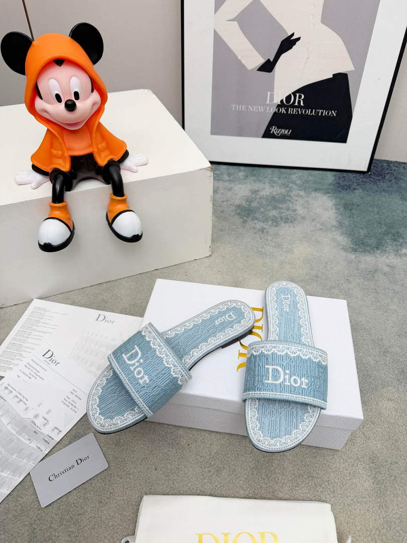 Dior Dentelle Slide for Women KCO533