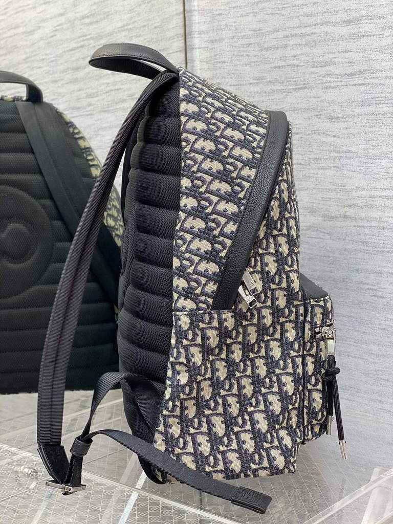 Dior DiorTravel Backpack M6104 Blue Oblique Jacquard - Default Title - View 3