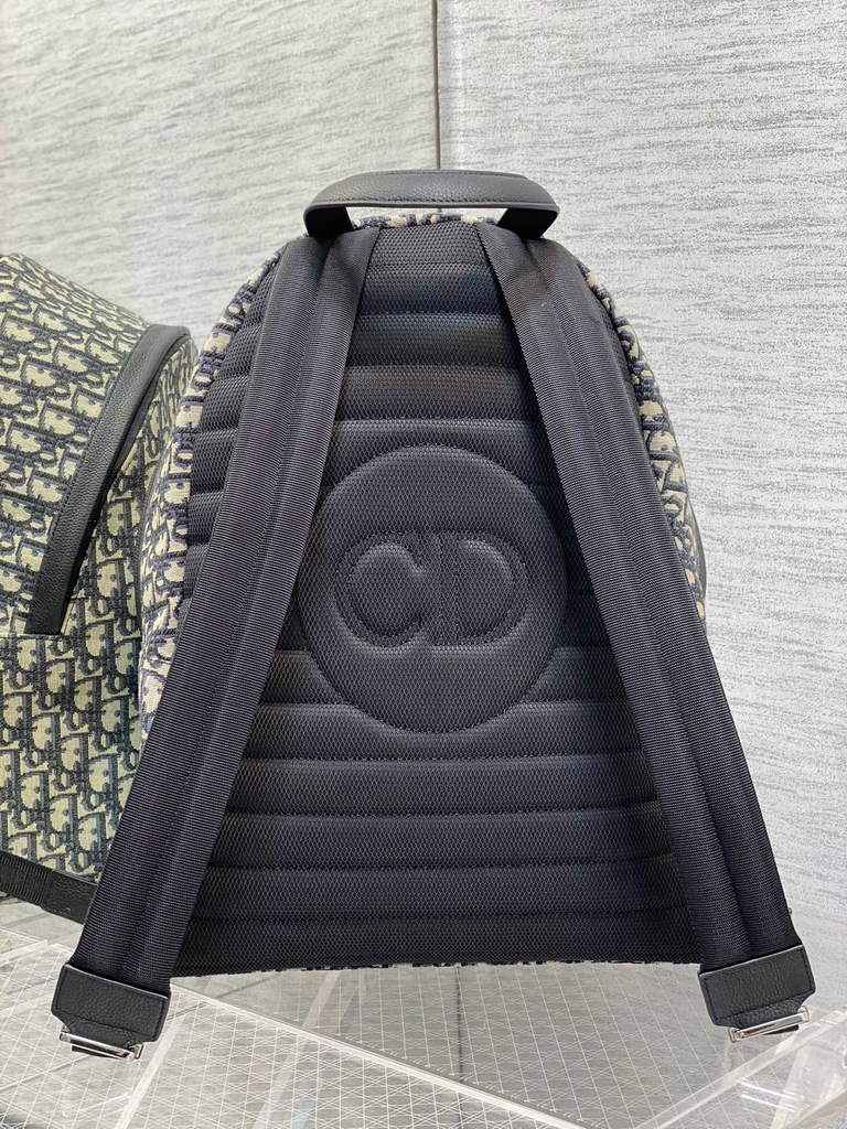 Dior DiorTravel Backpack M6104 Blue Oblique Jacquard - Default Title - View 2