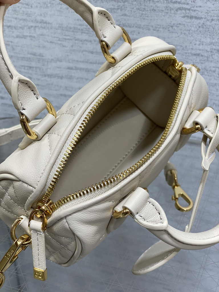 Dior Groove 16 Mini Bag S4000 Beige Macrocannage Calfskin - Default Title - View 9