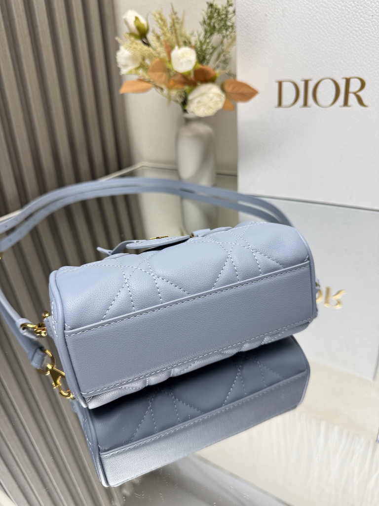 Dior Groove 16 Mini Bag S4000 Blue Macrocannage Calfskin - Default Title - View 4