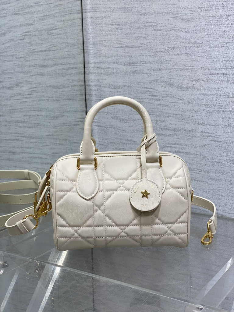 Dior Groove 20 Bag M1364 Dusty Ivory Macrocannage Calfskin - Default Title - View 2