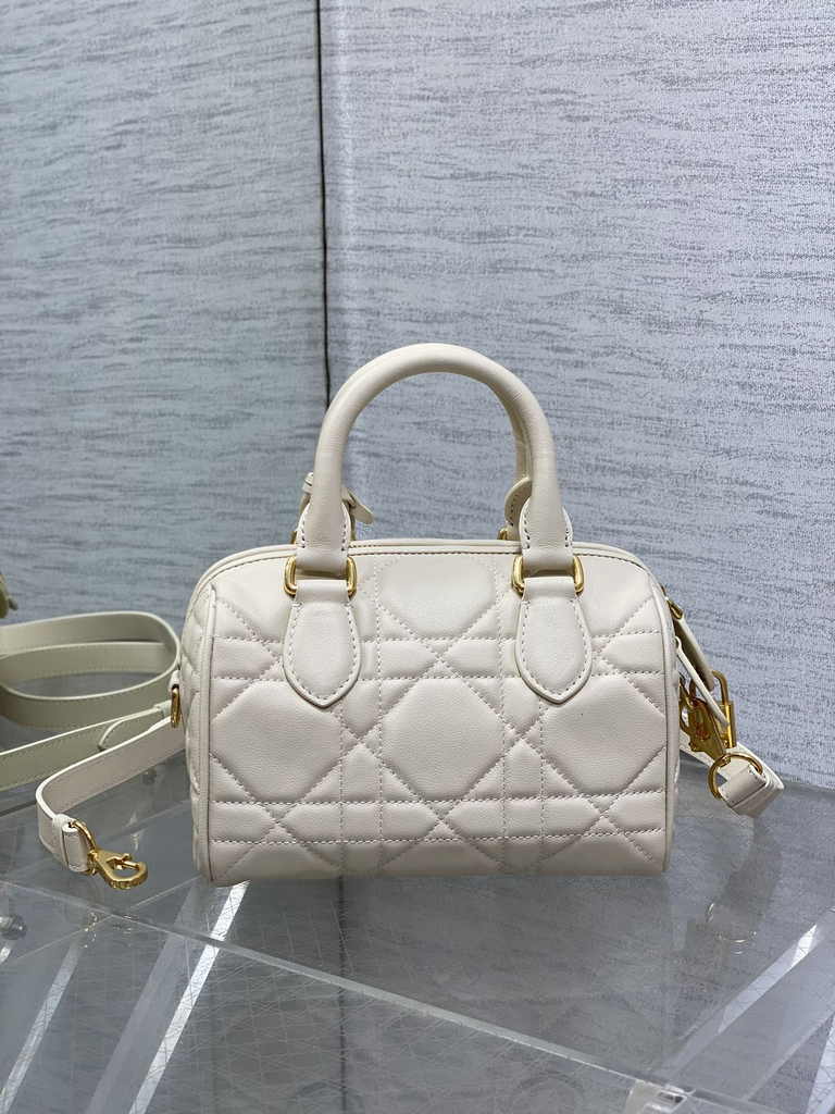 Dior Groove 20 Bag M1364 Dusty Ivory Macrocannage Calfskin - Default Title - View 3