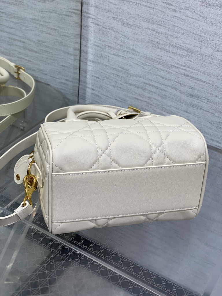 Dior Groove 20 Bag M1364 Dusty Ivory Macrocannage Calfskin - Default Title - View 5