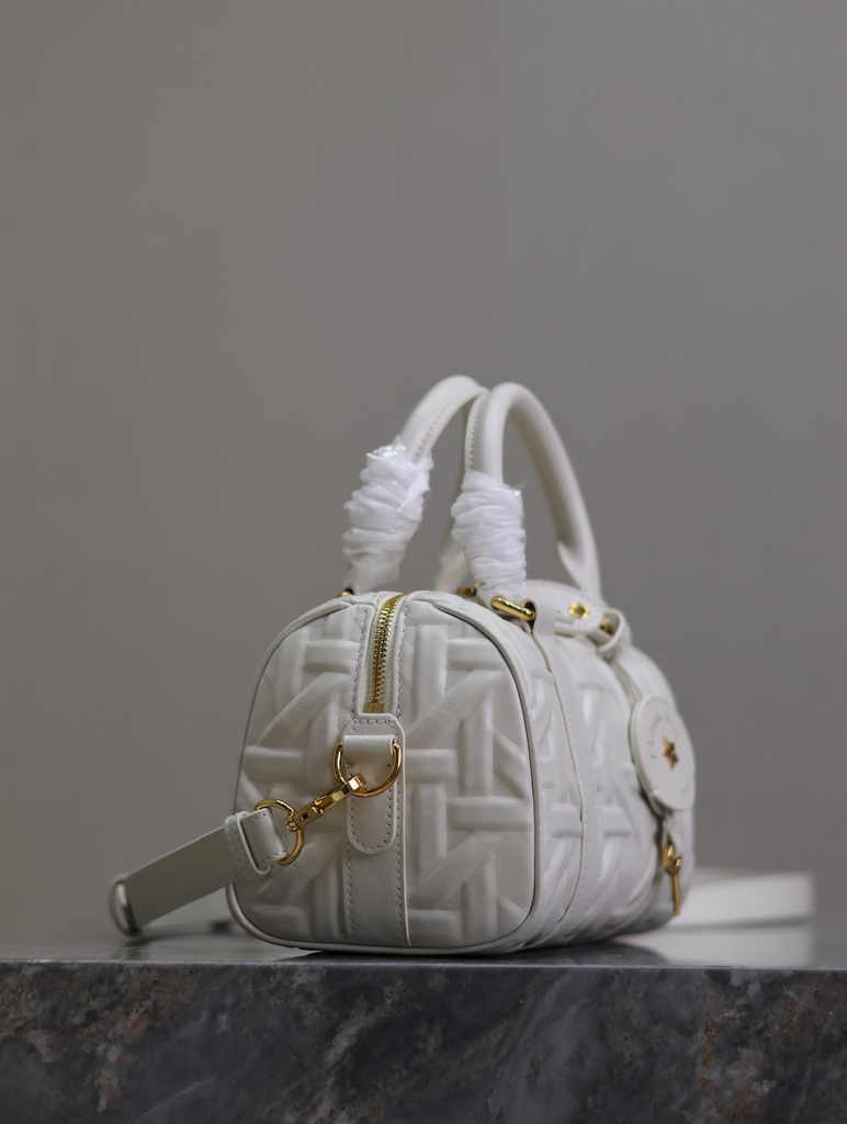 Dior Groove 20 Bag M1364 White Graphic Cannage Calfskin - Default Title - View 2