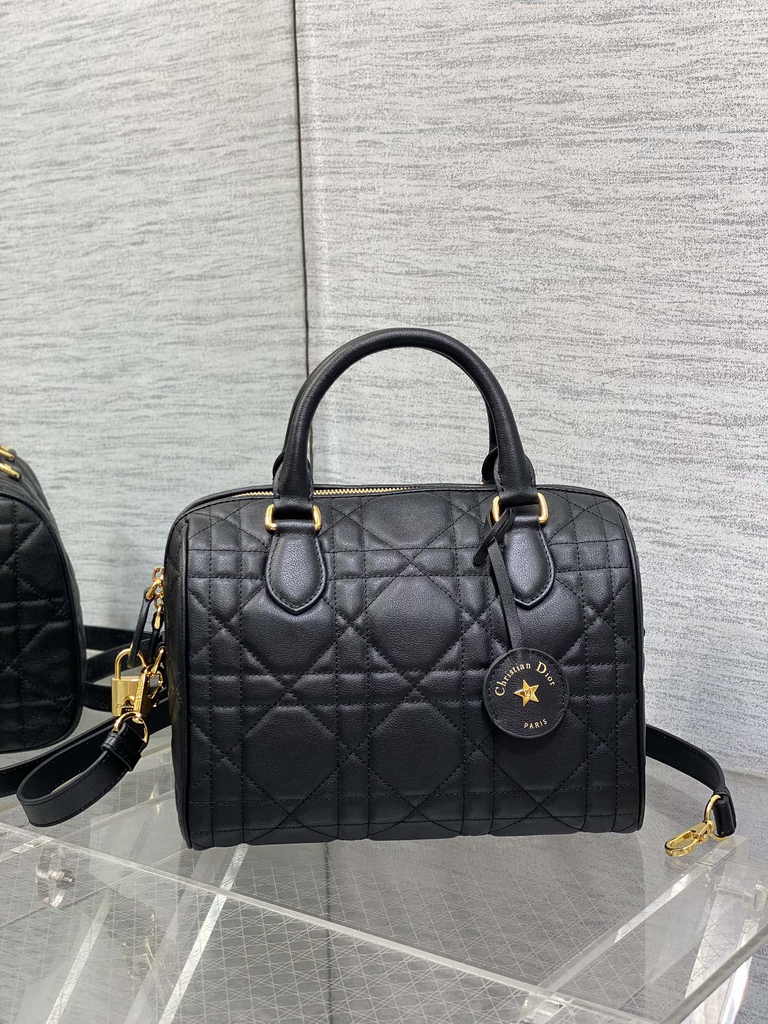 Dior Groove 25 Bag M1365 Black Macrocannage Calfskin - Default Title - View 2