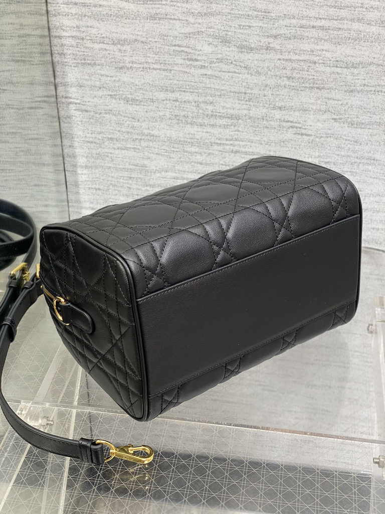 Dior Groove 25 Bag M1365 Black Macrocannage Calfskin - Default Title - View 4