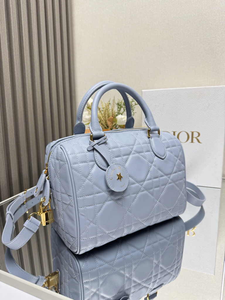Dior Groove 25 Bag M1365 Pale Blue Macrocannage Calfskin - Default Title - View 3