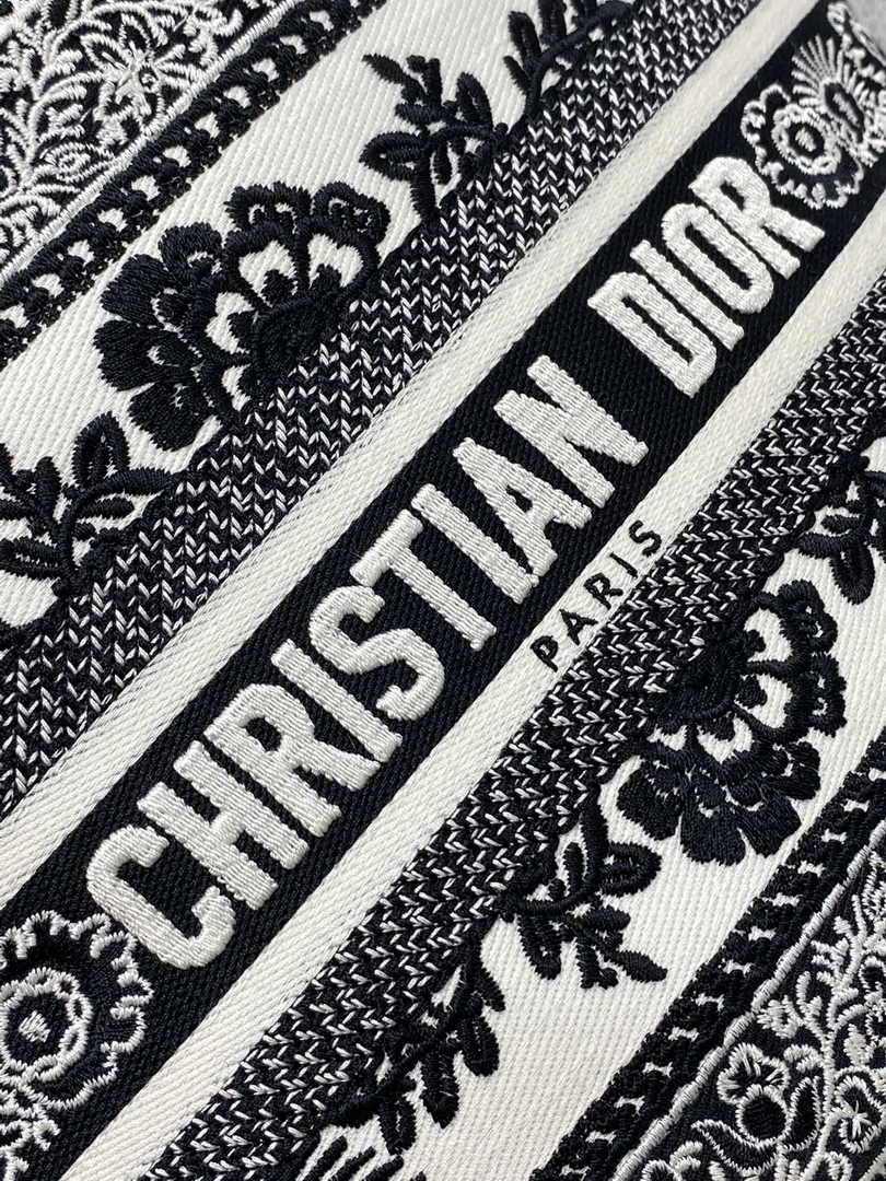 Dior Hat Basket Bag M1328 White and Black Macrocannage Embroidery - Default Title - View 8