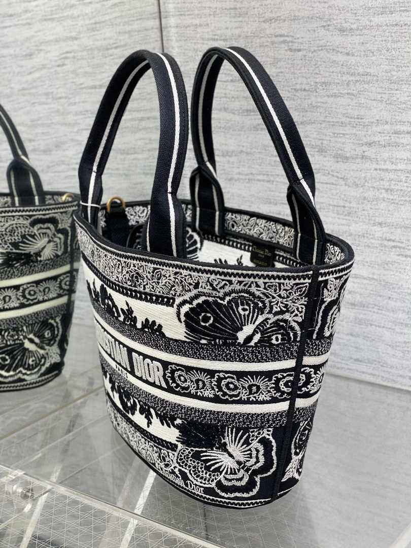 Dior Hat Basket Bag M1328 White and Black Macrocannage Embroidery - Default Title - View 5