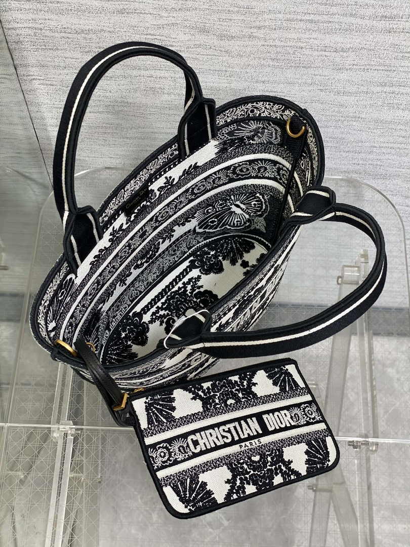 Dior Hat Basket Bag M1328 White and Black Macrocannage Embroidery - Default Title - View 7