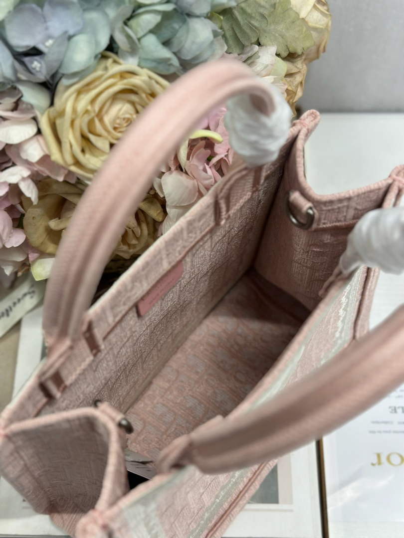 Dioramour Small Book Tote – Soupir Pink Lace Oblique - Default Title - View 6
