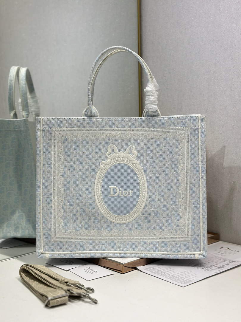 Dior Large Book Tote – Soupir Blue Oblique with Lace - Default Title - View 2