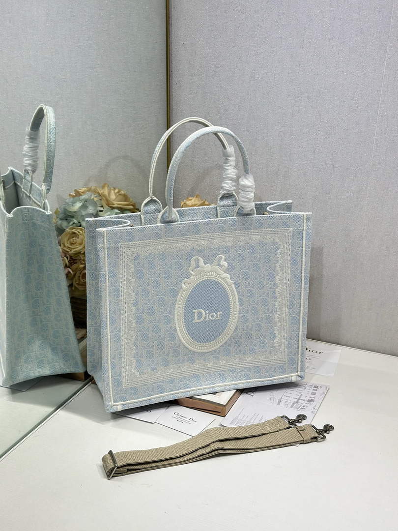 Dioramour Medium Book Tote with Strap – Soupir Blue Oblique with Lace - Default Title - View 2