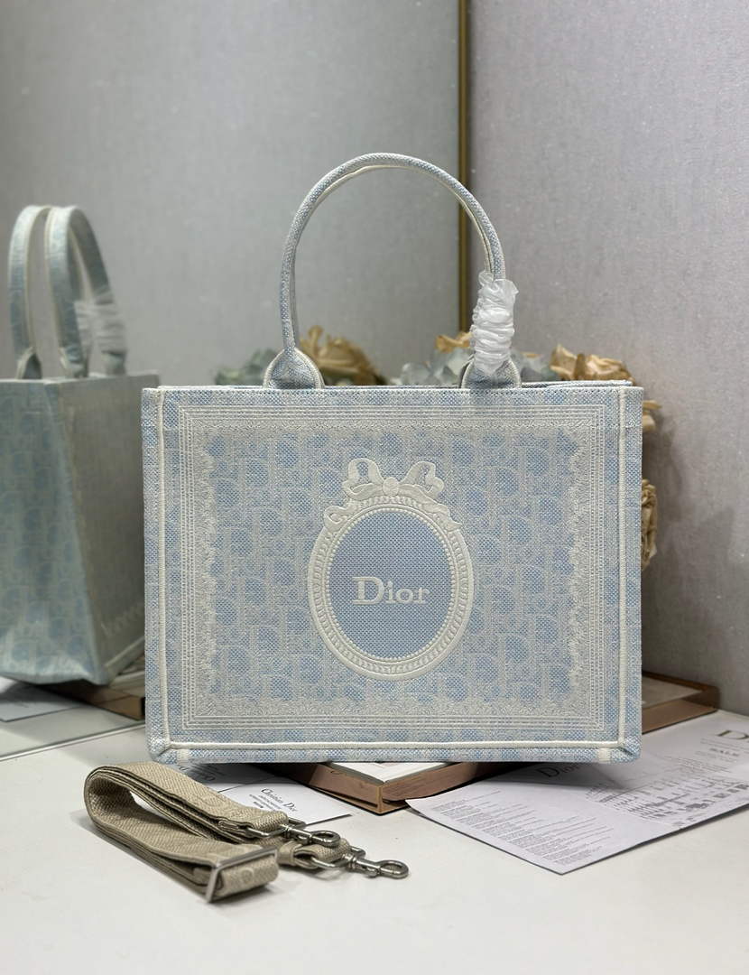 Dioramour Medium Book Tote with Strap – Soupir Blue Oblique with Lace - Default Title - View 3