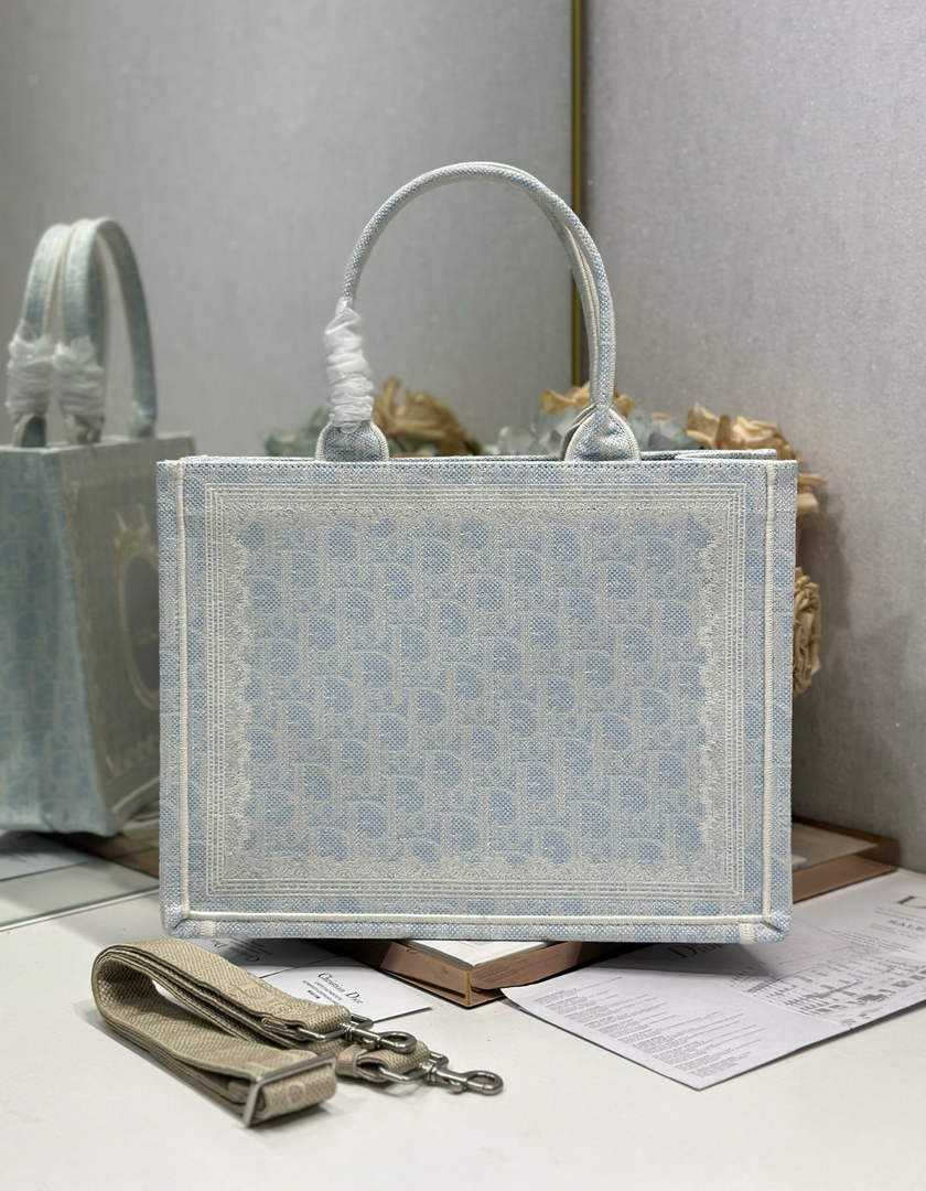 Dioramour Medium Book Tote with Strap – Soupir Blue Oblique with Lace - Default Title - View 4