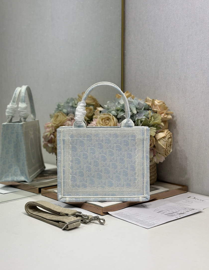 Dioramour Small Book Tote – Soupir Blue Lace Oblique - Default Title - View 2