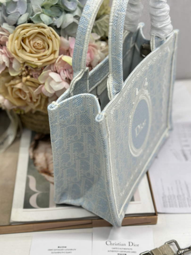 Dioramour Small Book Tote – Soupir Blue Lace Oblique - Default Title - View 3
