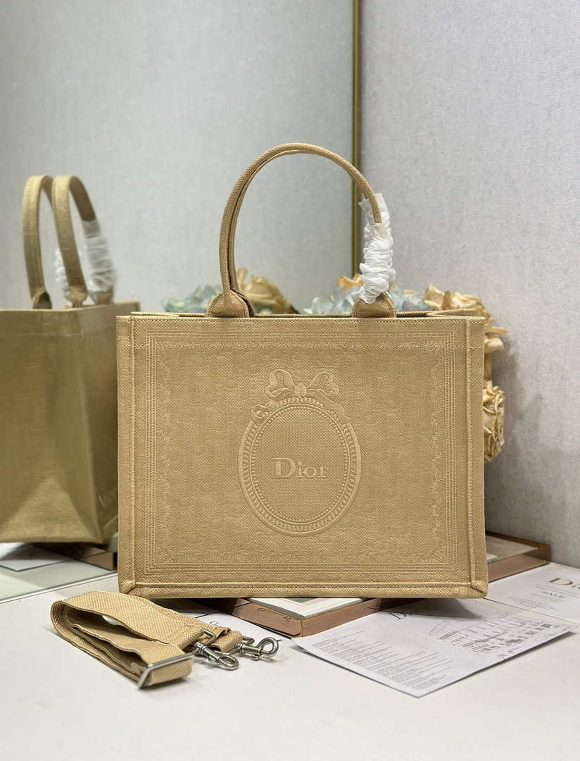 Dioramour Medium Book Tote with Strap – Soupir Apricot Oblique with Lace - Default Title - View 1
