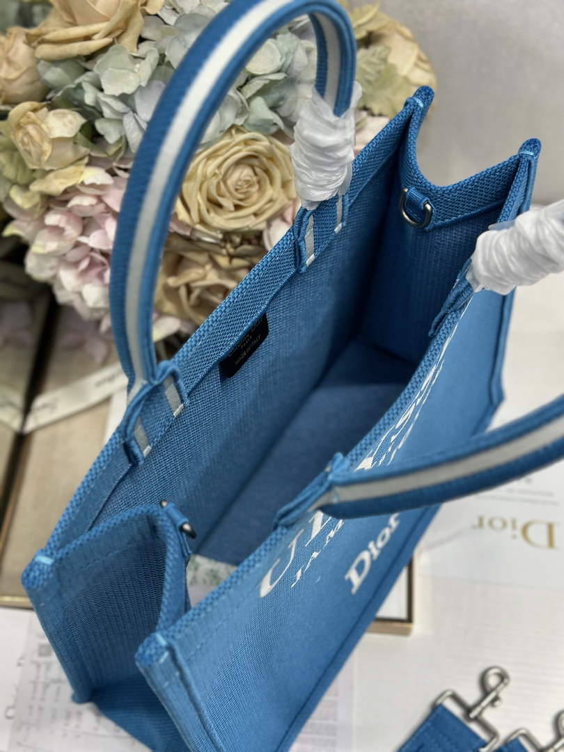 Dior Medium Book Tote – Blue and White Toile de Jouy Embroidery – with Strap - Default Title - View 8