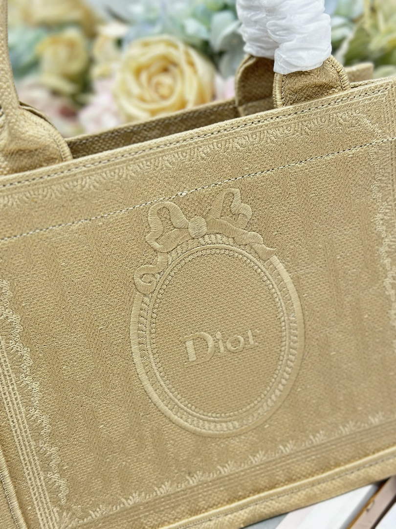 Dioramour Small Book Tote – Soupir Apricot Lace Oblique - Default Title - View 5