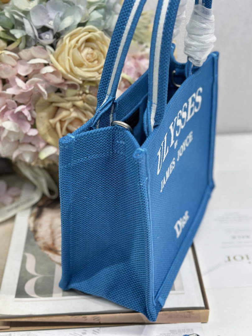 Small Dior Book Tote – Blue and White Toile de Jouy Embroidery – with Strap - Default Title - View 3
