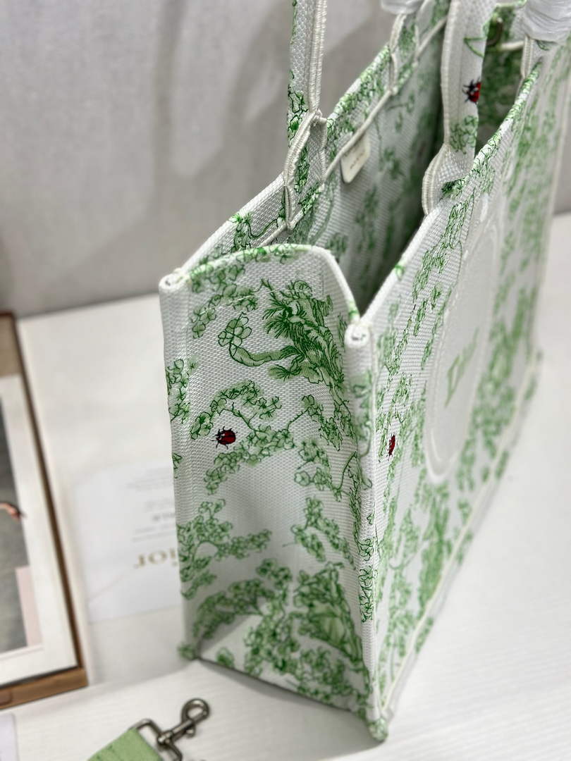 Dior Large Book Tote – Green Clover Toile de Jouy - Default Title - View 4