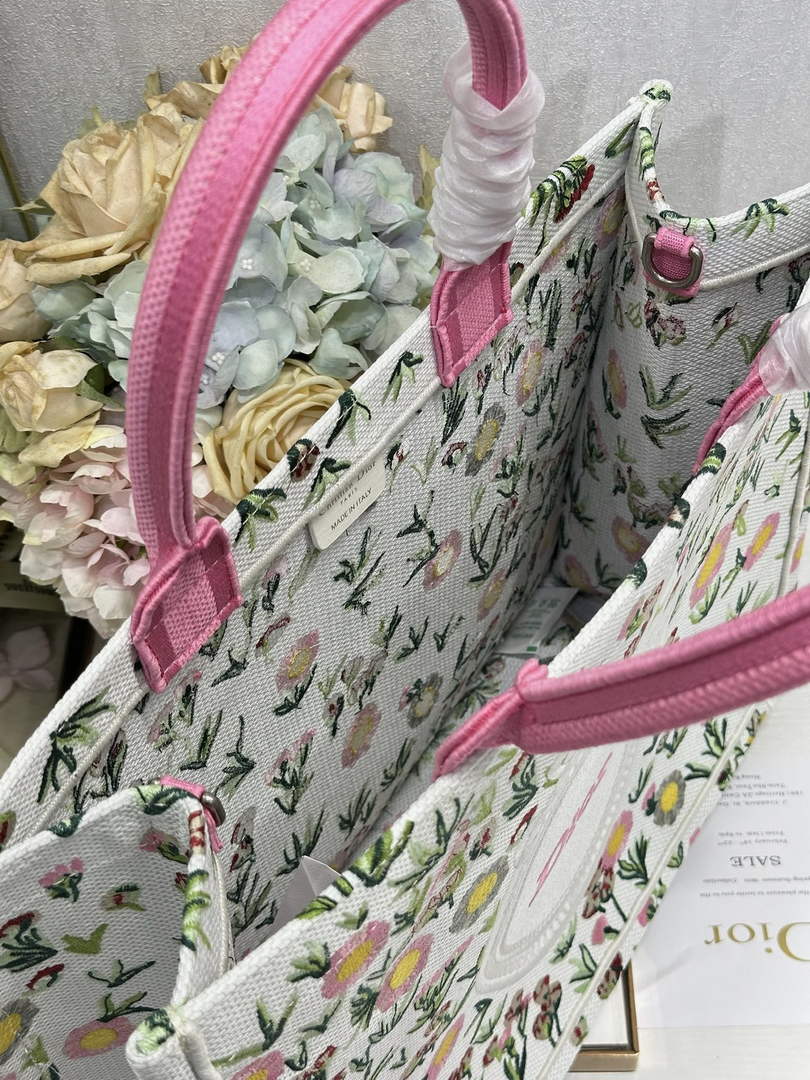 Dior Large Book Tote – White Daisy Garden Embroidery - Default Title - View 7