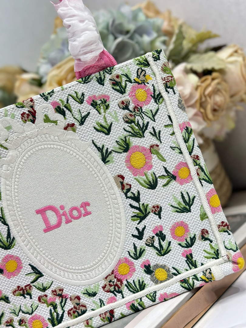 Small Dior Book Tote with Strap – White Daisy Garden Embroidery - Default Title - View 4