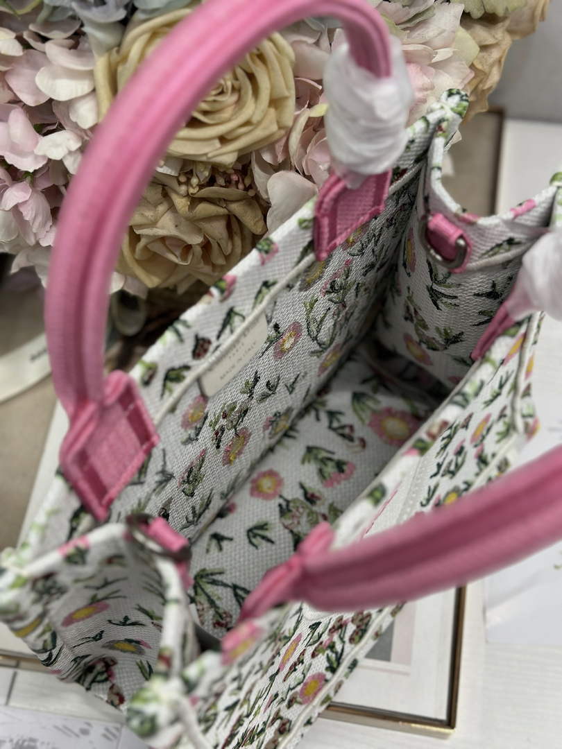 Small Dior Book Tote with Strap – White Daisy Garden Embroidery - Default Title - View 6