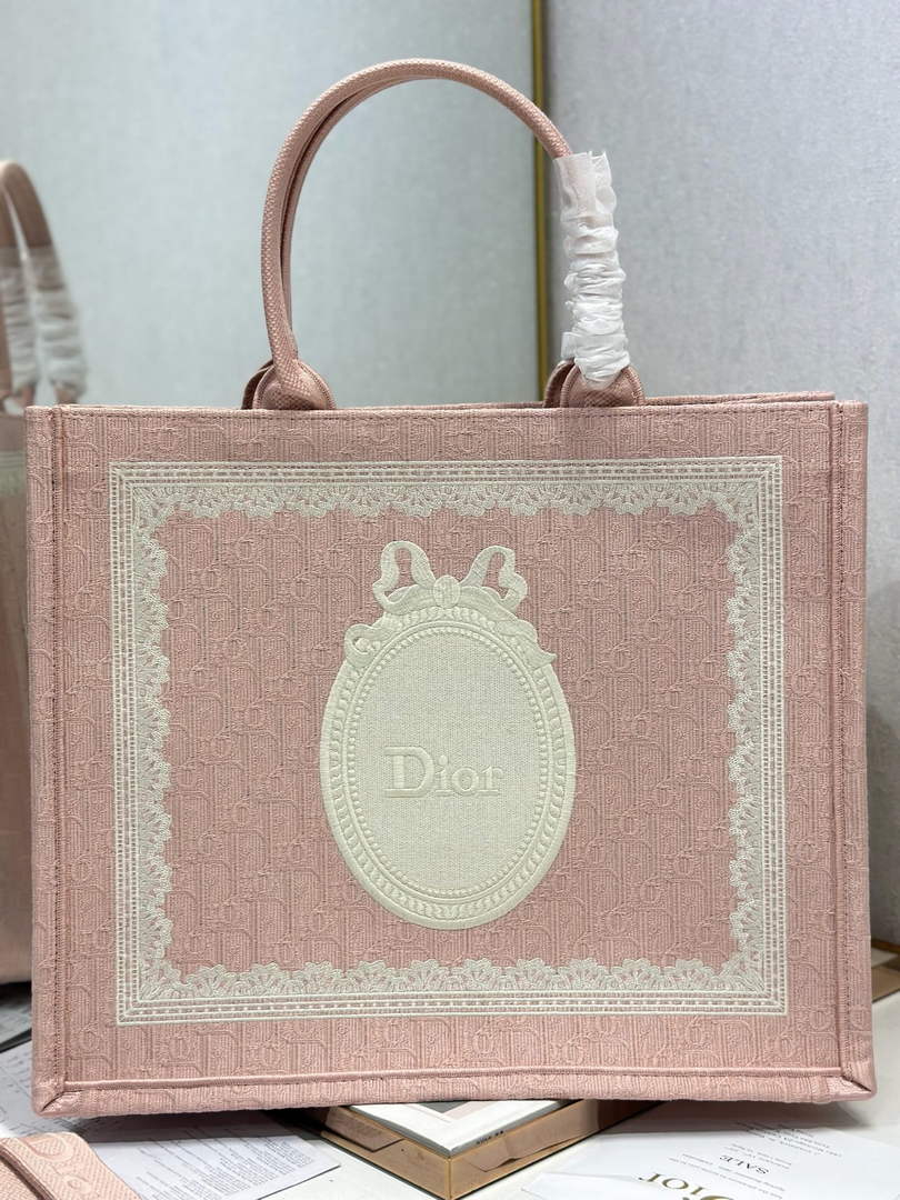 Dior Large Book Tote – Soupir Pink Oblique with Lace - Default Title - View 1