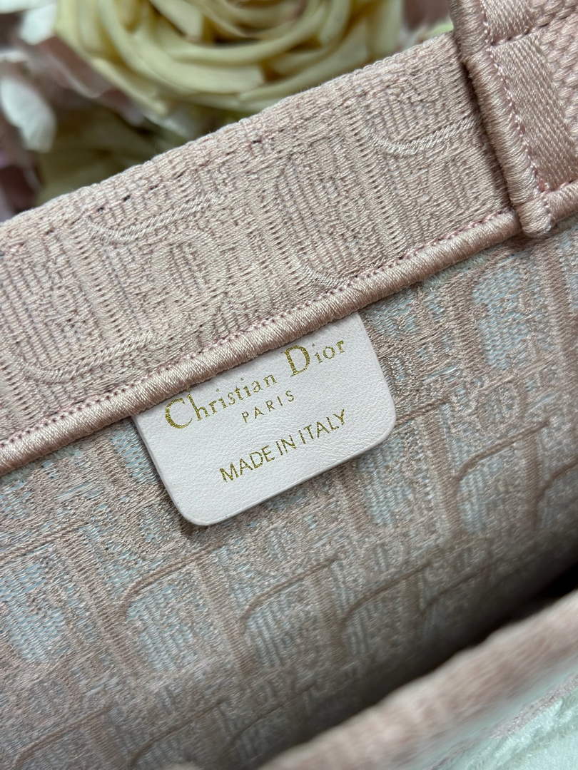 Dioramour Medium Book Tote with Strap – Soupir Pink Oblique with Lace - Default Title - View 8