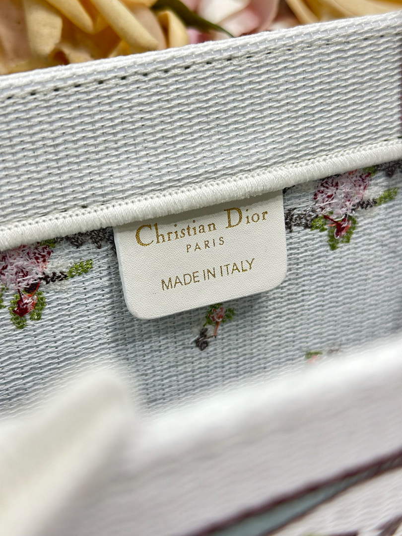 Dioramour Small Book Tote – Multicolor Revolution Flowers - Default Title - View 9
