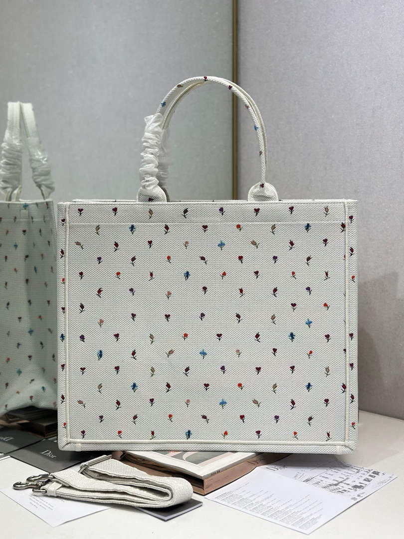 Dioramour Large Book Tote – White Revolution Flowers - Default Title - View 3
