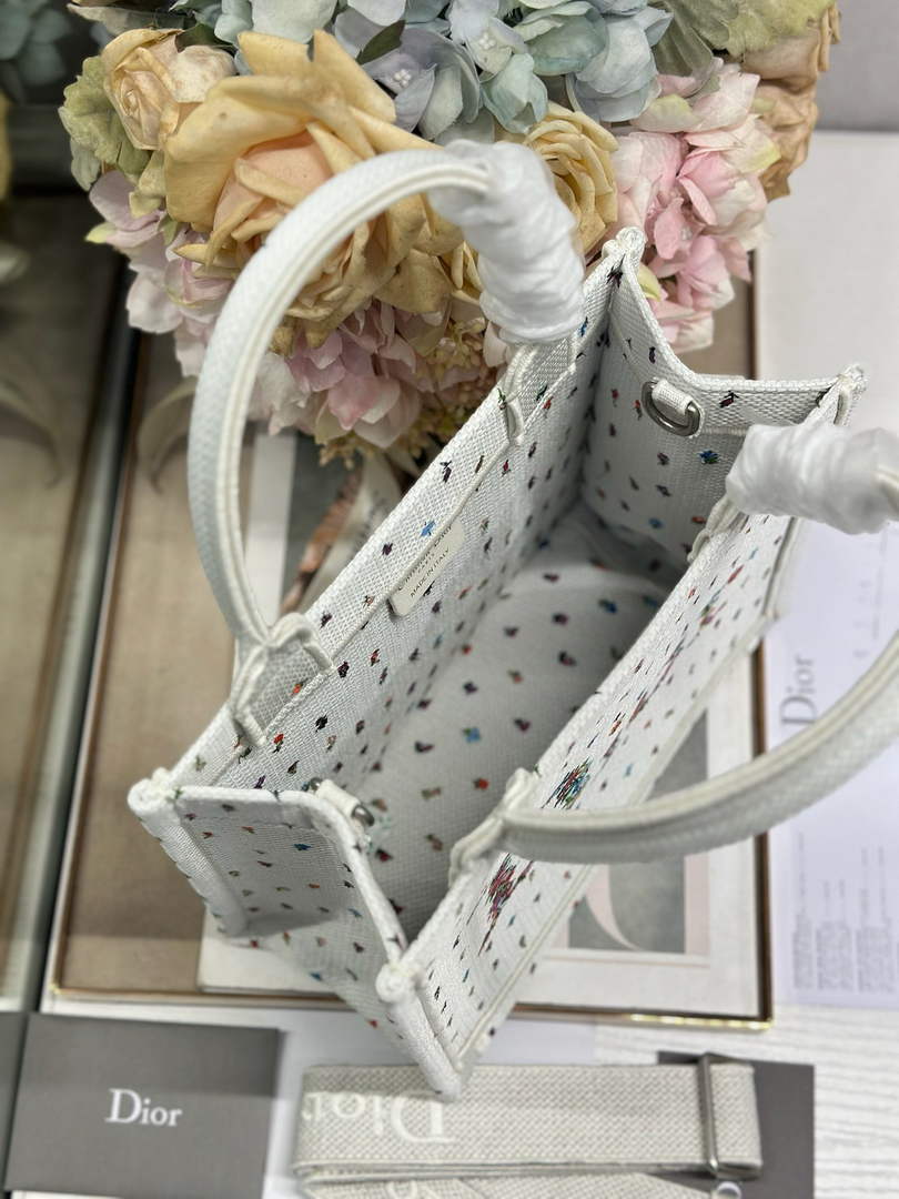 Dioramour Small Book Tote with Strap – White Revolution Flowers - Default Title - View 6