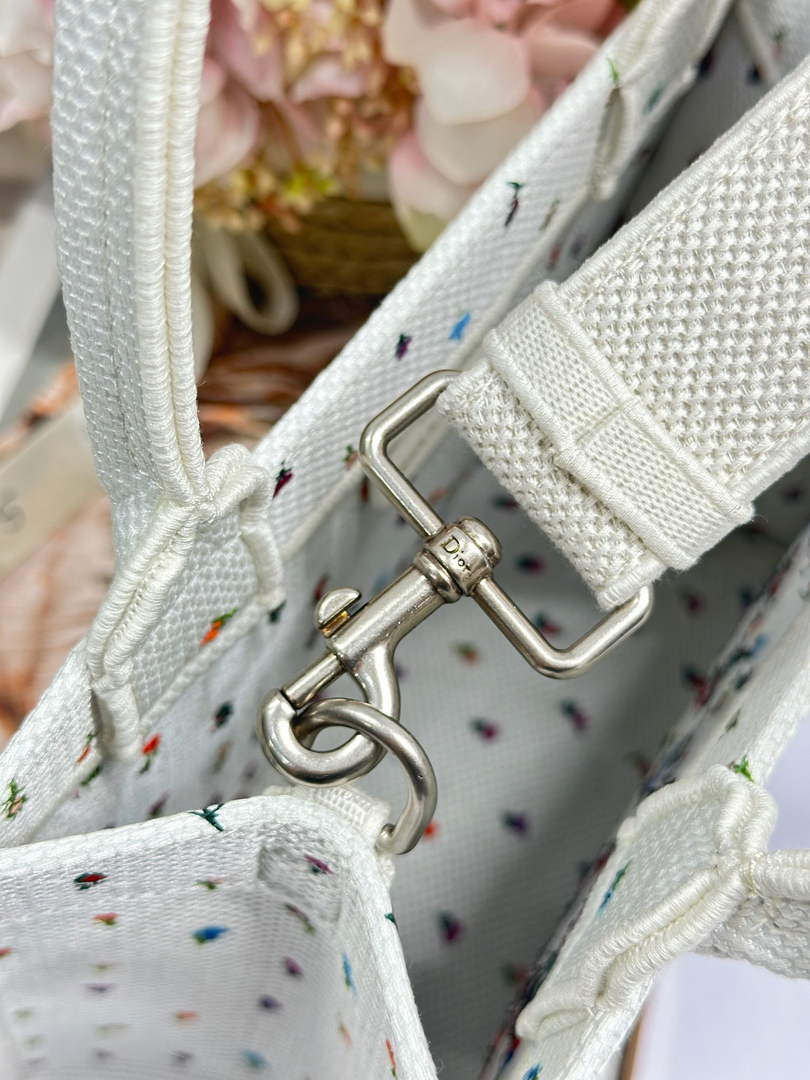 Dioramour Small Book Tote with Strap – White Revolution Flowers - Default Title - View 8