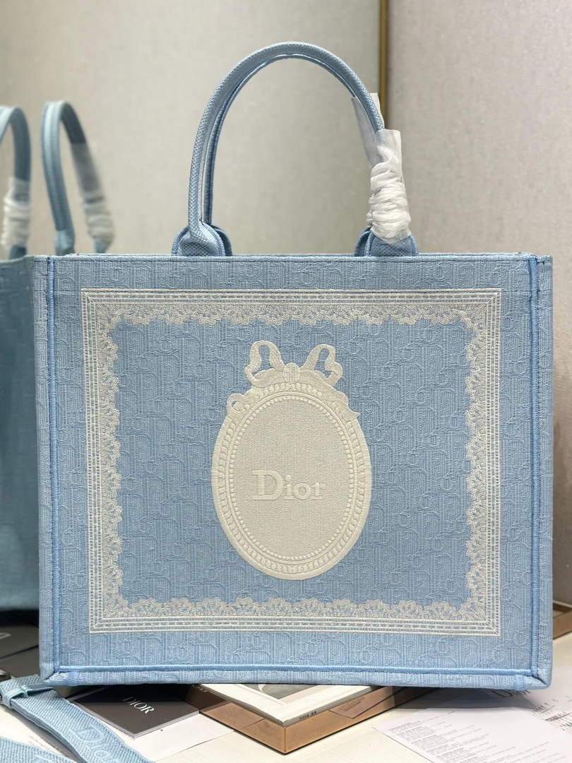 Dior Large Book Tote – Blue Oblique with White Lace - Default Title - View 1