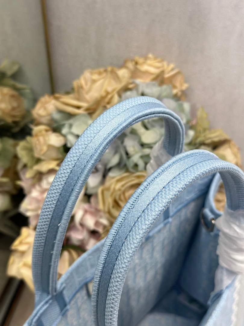 Dior Medium Book Tote with Strap – Blue Oblique with White Lace - Default Title - View 7