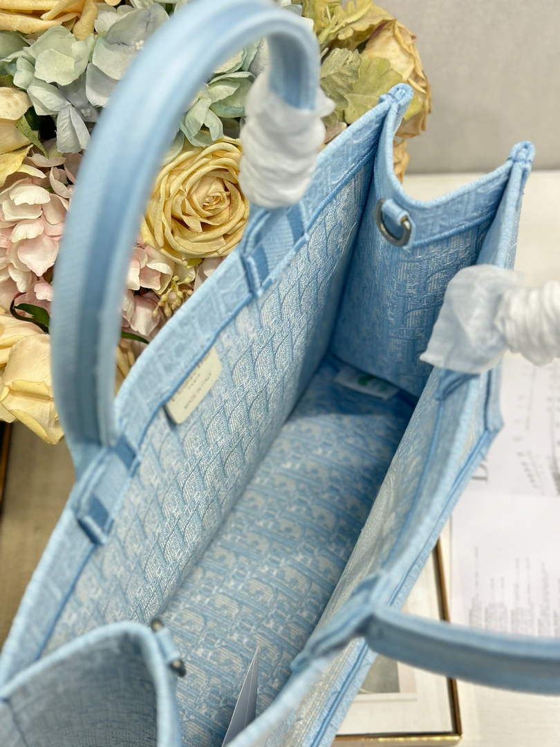 Dior Medium Book Tote with Strap – Blue Oblique with White Lace - Default Title - View 8