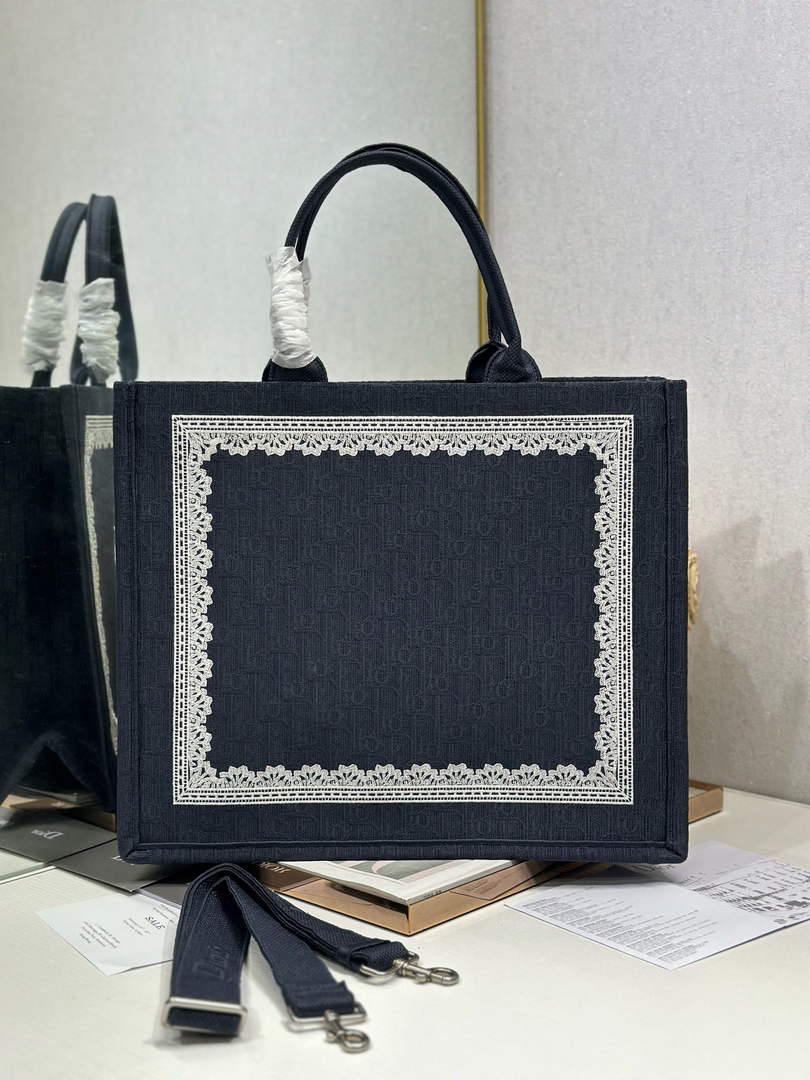 Dior Large Book Tote – Navy Oblique with White Lace - Default Title - View 3