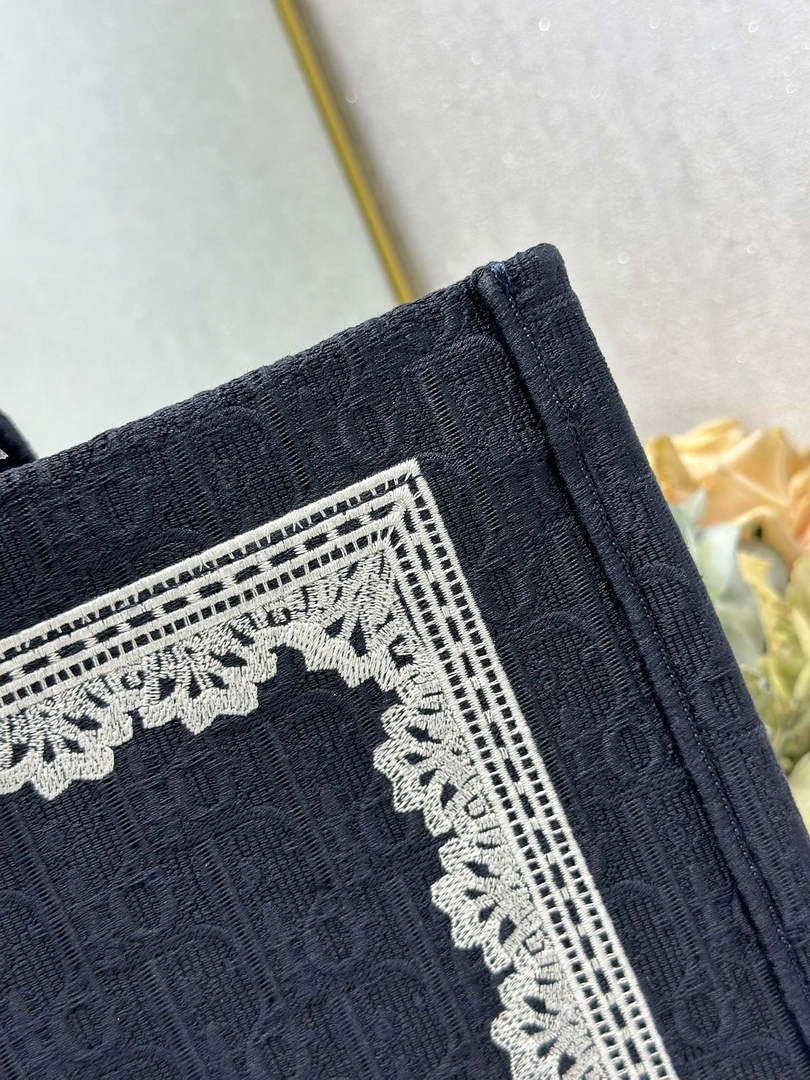 Dior Large Book Tote – Navy Oblique with White Lace - Default Title - View 6