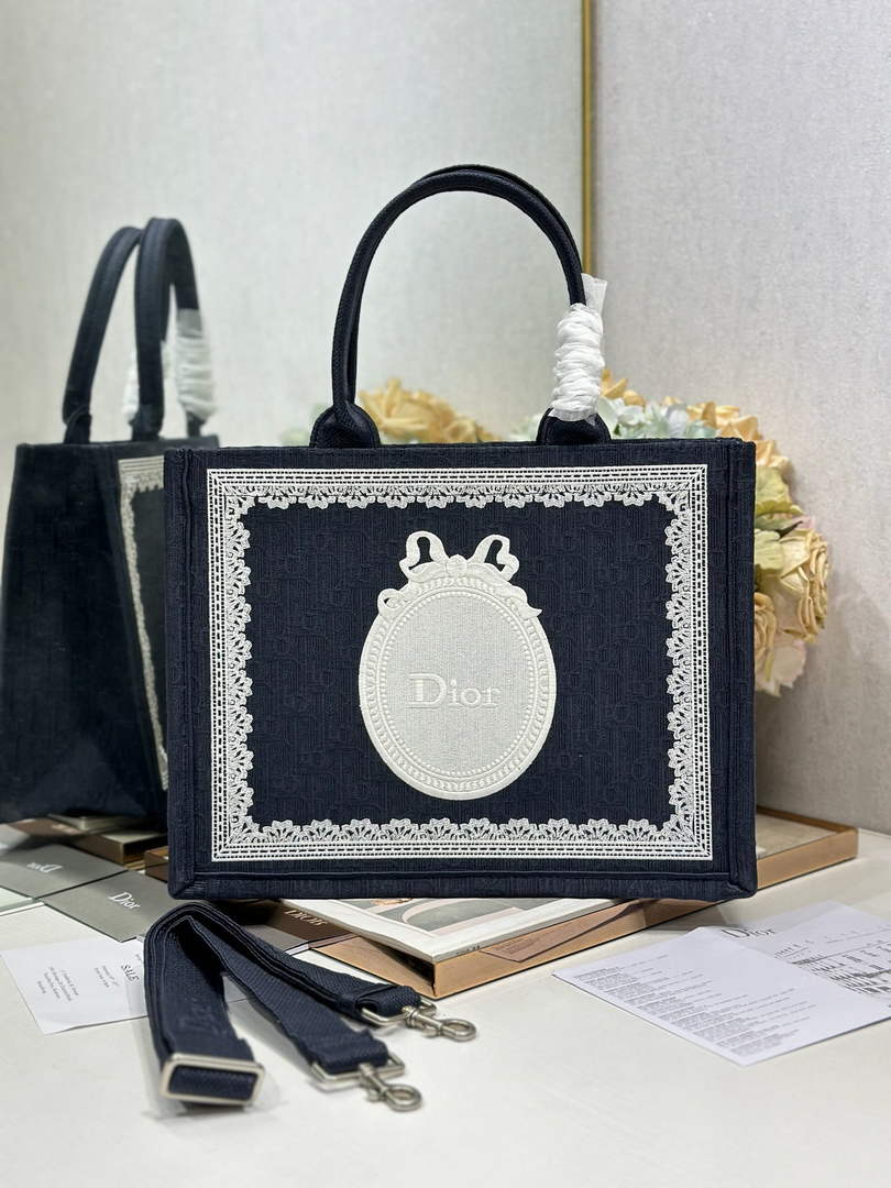 Dior Medium Book Tote with Strap – Navy Oblique with White Lace - Default Title - View 2