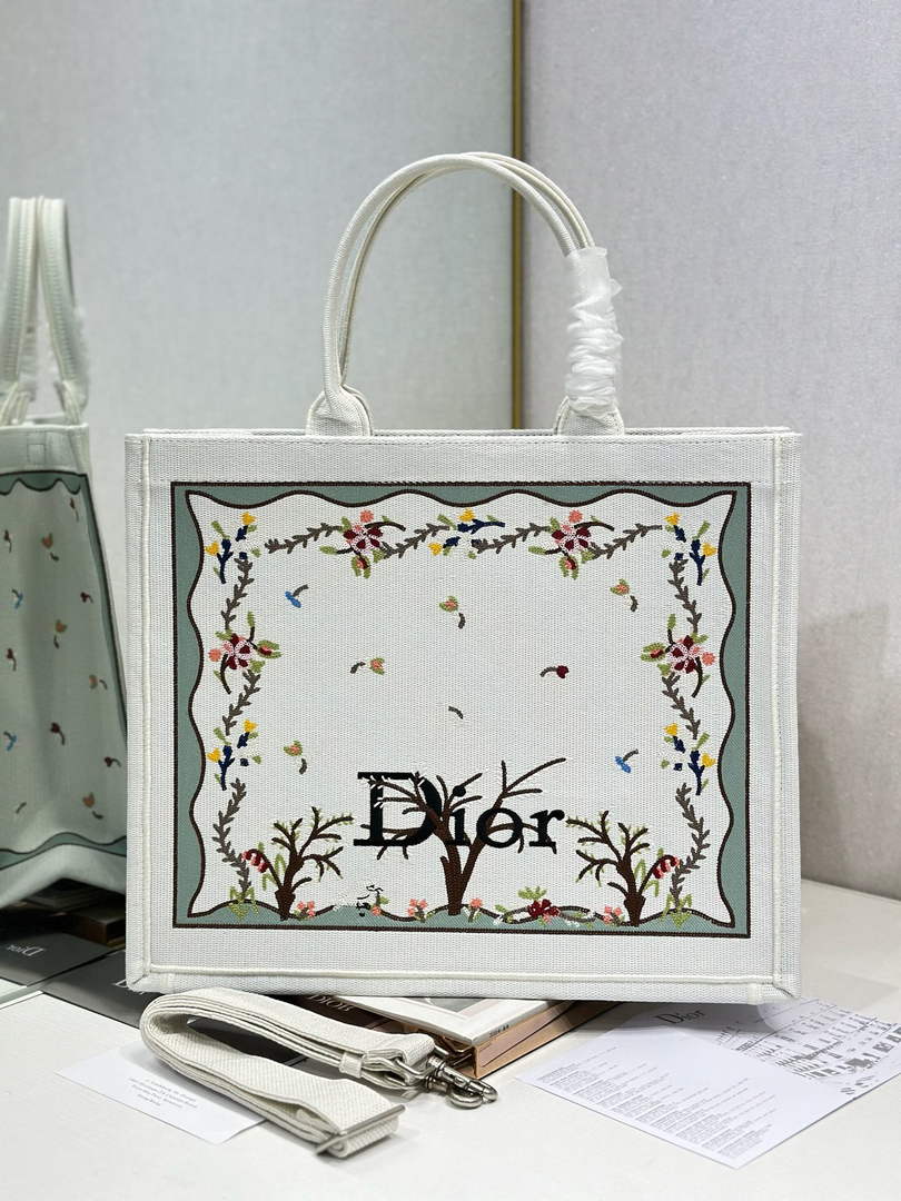 Dioramour Large Book Tote – Multicolor Revolution Flowers - Default Title - View 3