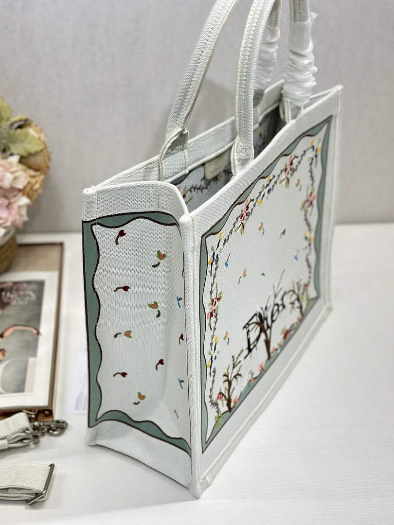 Dioramour Large Book Tote – Multicolor Revolution Flowers - Default Title - View 4