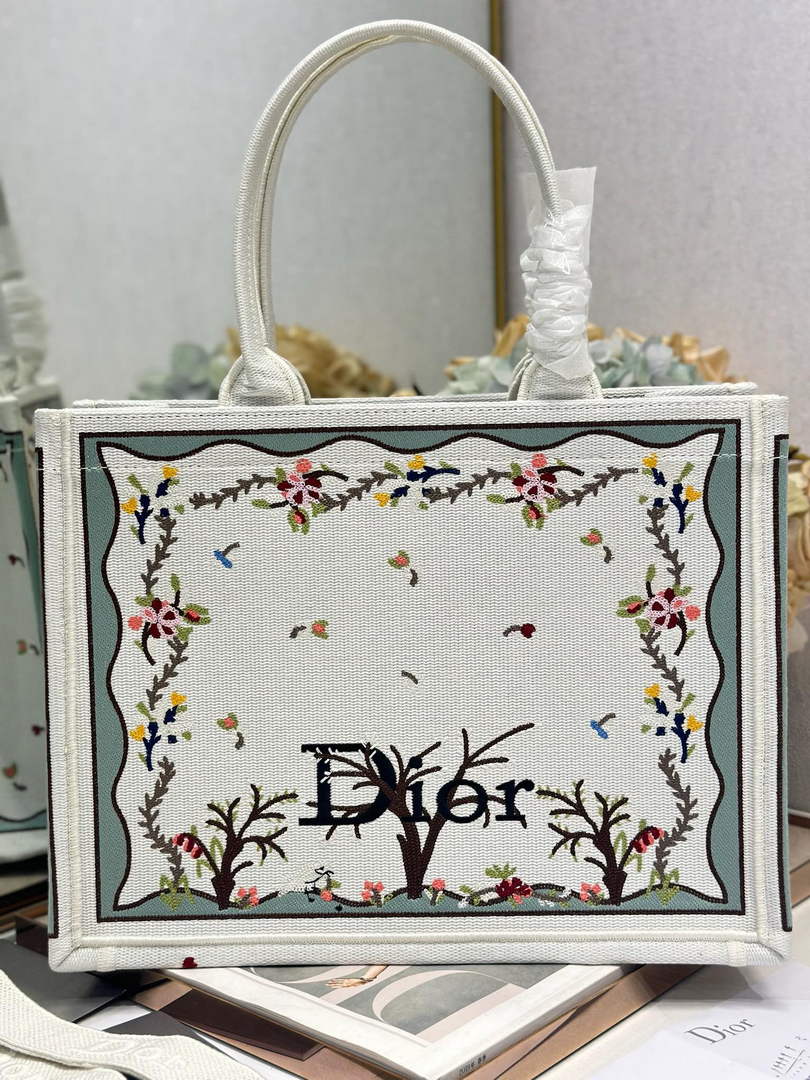 Dioramour Medium Book Tote – Multicolor Revolution Flowers - Default Title - View 1