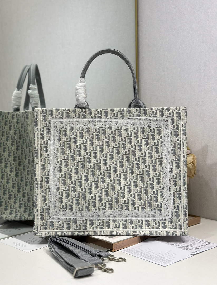 Dior Large Book Tote with Strap – Latte Gray Oblique with White Lace - Default Title - View 3