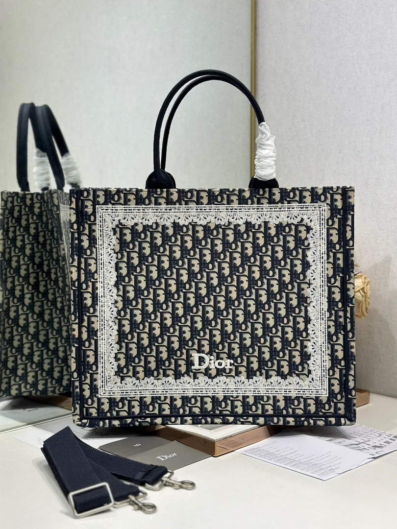 Dior Large Book Tote with Strap – Latte Black Oblique with White Lace - Default Title - View 2