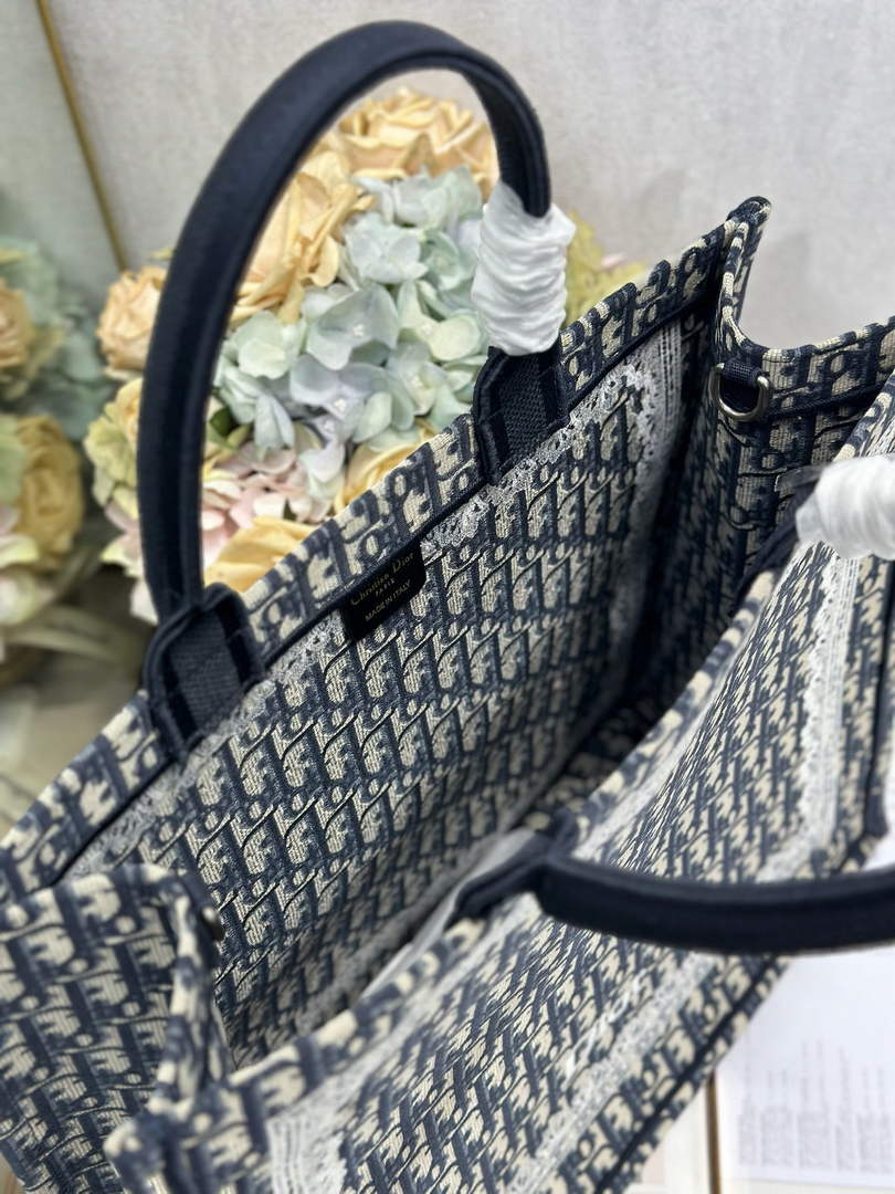 Dior Large Book Tote with Strap – Latte Black Oblique with White Lace - Default Title - View 6