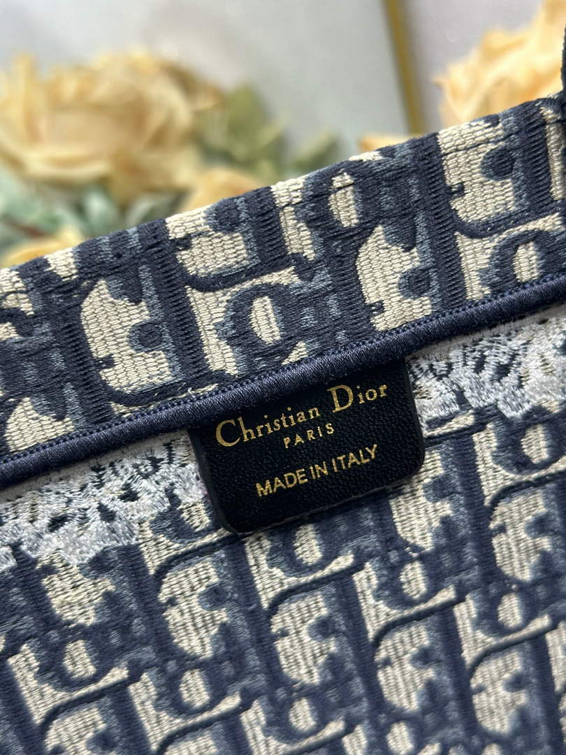 Dior Large Book Tote with Strap – Latte Black Oblique with White Lace - Default Title - View 7
